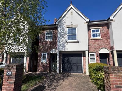 Monkswood Close
